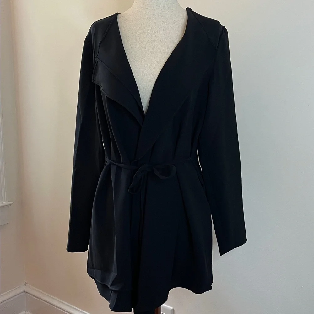 Chico’s Black Drape Tie Front Jacket – Size 0 – New With Tags